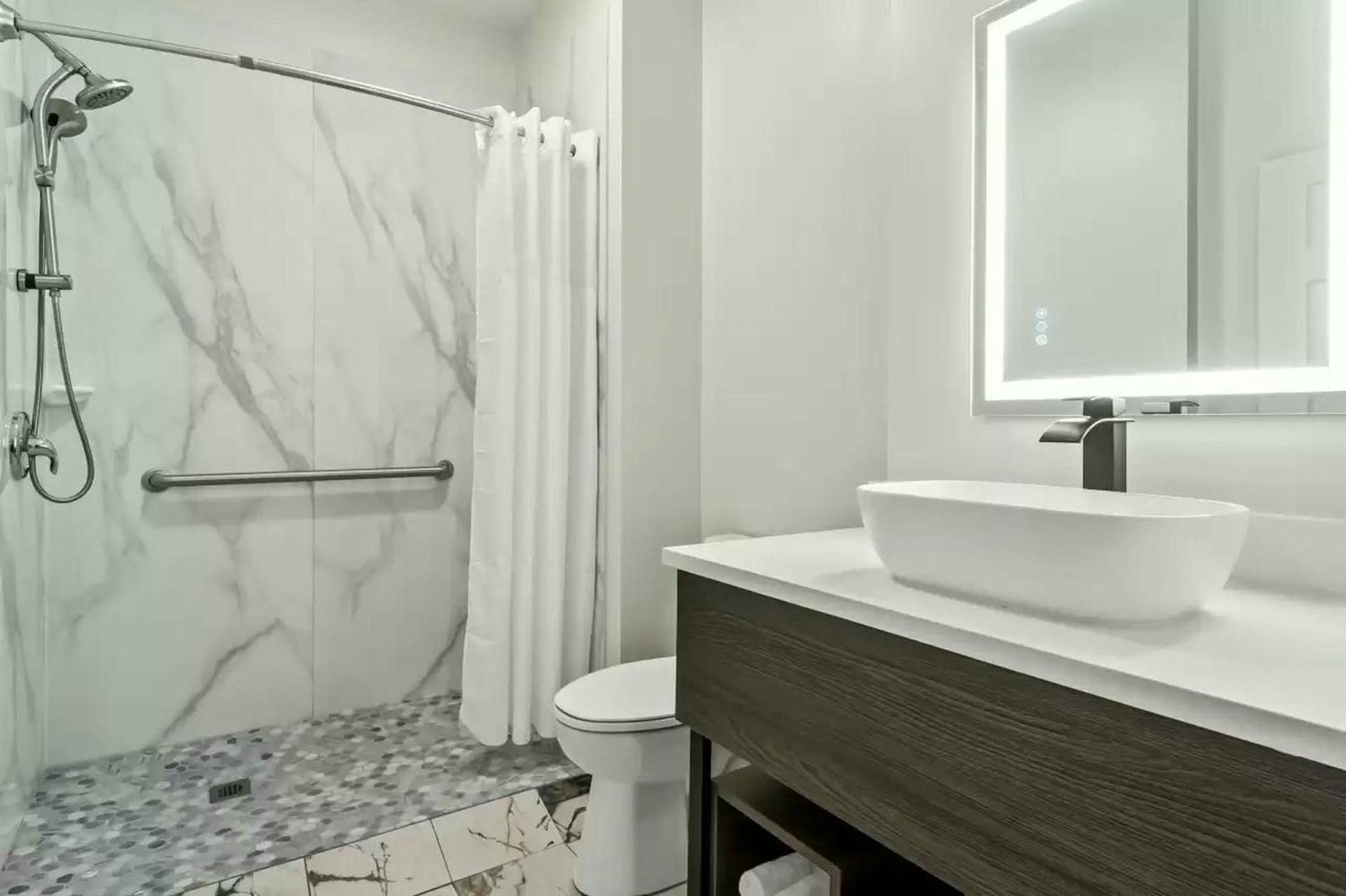 Quality Inn & Suites Columbia Harbison Eksteriør bilde